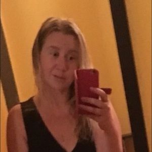 Meet your Posher, Charline